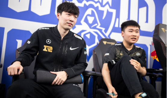 久保建英&菅原由势:马修-瑞安是我们前队友,希望和他聊一聊